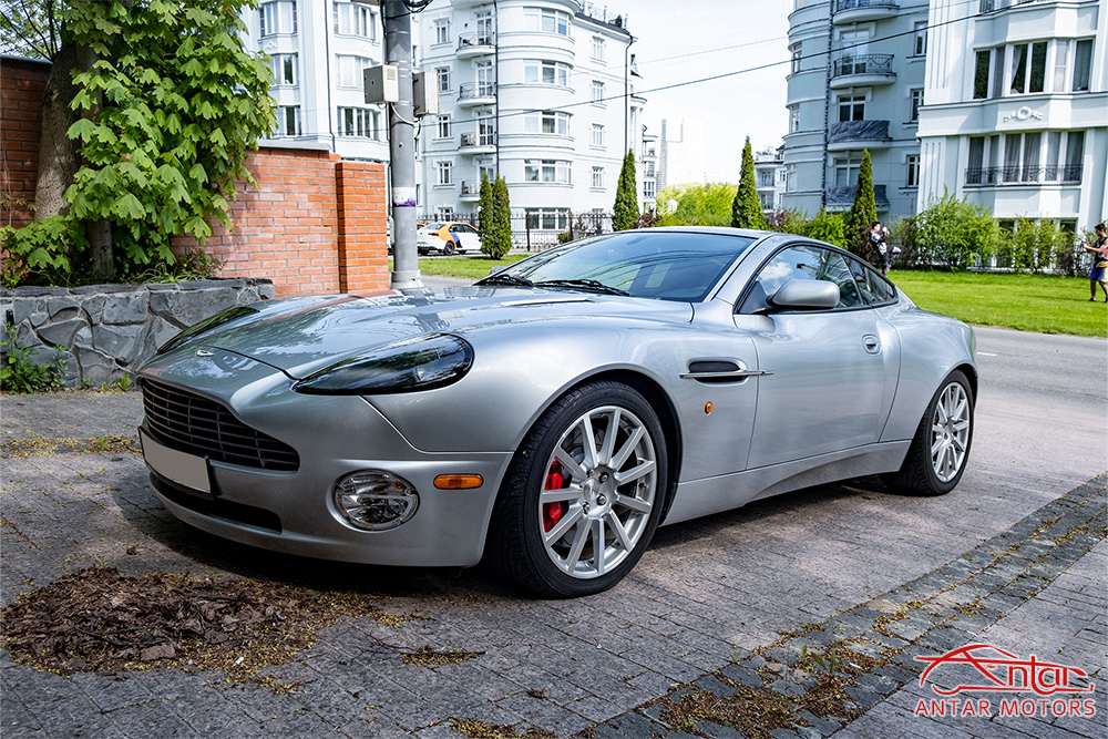 Aston Martin Vanquish S